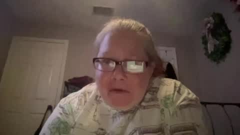 sugarlips44 online show from August 1, 2026, 7:18 am
