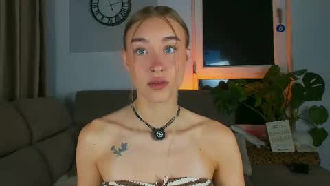 Snapshot of sugarskye chatting on June 28, 2026, 8:04 pm sugarskye online show from June 28, 2026, 8:04 pm