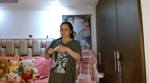 Snapshot of sunflower_dance chatting on July 29, 2026, 1:04 am Jeraldine online show from July 29, 2026, 1:04 am