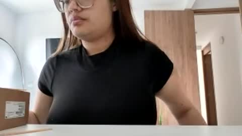 Annie online show from July 28, 2026, 4:27 pm