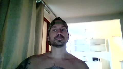 Snapshot of suomimies89 chatting on July 6, 2026, 5:26 pm Suomimies89 online show from July 6, 2026, 5:26 pm