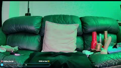 Snapshot of superduty5speed chatting on June 21, 2026, 7:49 pm Thomas online show from June 21, 2026, 7:49 pm