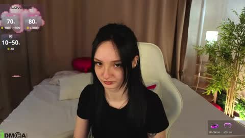 Snapshot of susan__clark chatting on May 15, 2026, 1:45 am Annie online show from May 15, 2026, 1:45 am