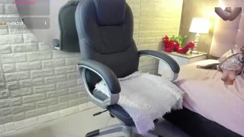   online show from July 25, 2026, 12:14 pm
