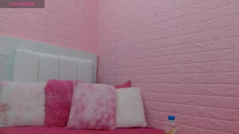 Snapshot of suzan_30 chatting on April 23, 2026, 9:17 pm suzan_30 online show from April 23, 2026, 9:17 pm