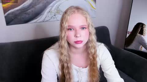 Sweeeet Angell online show from July 22, 2026, 1:19 am