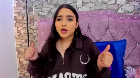 sweet__cherry1 online show from May 21, 2026, 7:32 pm