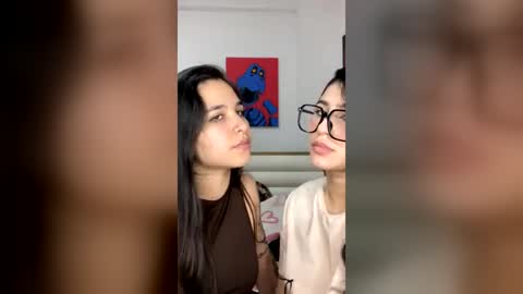 sweet_and_rous online show from July 8, 2026, 1:43 am
