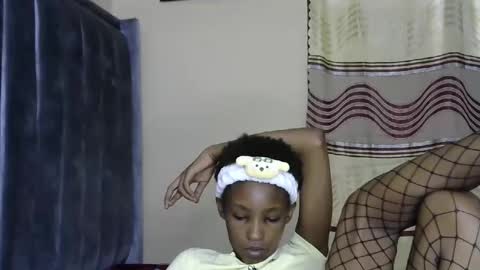 sweet_freaky online show from June 5, 2026, 6:52 am