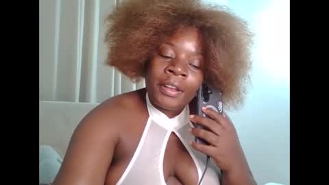 Snapshot of sweetafricangal chatting on April 22, 2026, 9:27 pm NASHA online show from April 22, 2026, 9:27 pm