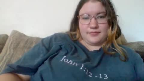 sweetbbyblue101 online show from July 25, 2026, 10:29 pm