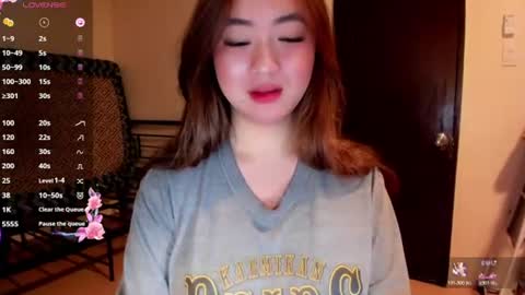 Zoe online show from July 25, 2026, 2:36 pm