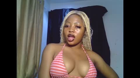 Snapshot of sweetmila9 chatting on July 11, 2026, 7:22 am sweetmila9 online show from July 11, 2026, 7:22 am