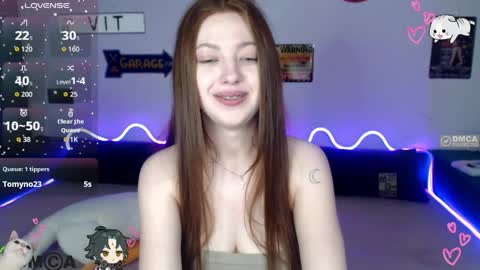 sweetmuffin88 online show from May 11, 2026, 2:45 pm