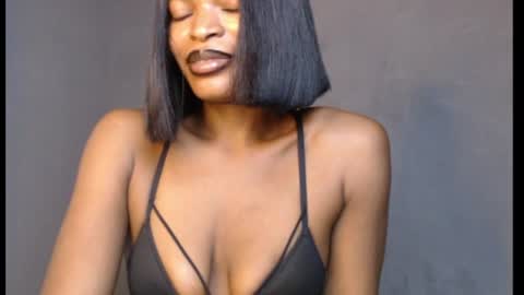 Snapshot of sweetxxboobsx chatting on July 23, 2026, 8:01 am sweetxxboobsx online show from July 23, 2026, 8:01 am