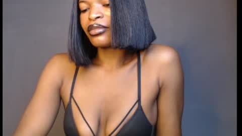 Snapshot of sweetxxboobsx chatting on July 25, 2026, 7:50 am sweetxxboobsx online show from July 25, 2026, 7:50 am