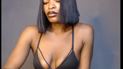 Snapshot of sweetxxboobsx chatting on July 26, 2026, 6:43 am sweetxxboobsx online show from July 26, 2026, 6:43 am