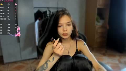 sweetydeviliya online show from July 20, 2026, 6:17 am