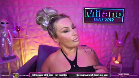 Snapshot of tamaramilano chatting on May 26, 2026, 7:37 am TamaraMilano online show from May 26, 2026, 7:37 am