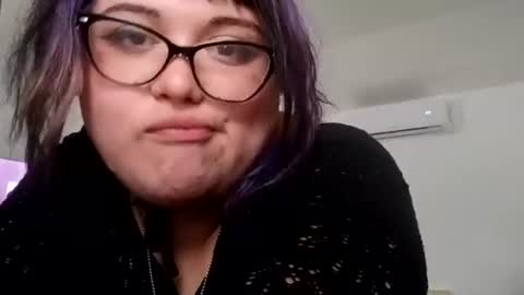 Tara Esa online show from July 12, 2026, 7:49 pm