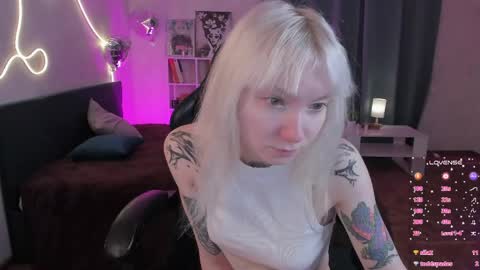 tattoo_artbaby online show from May 5, 2026, 1:13 am
