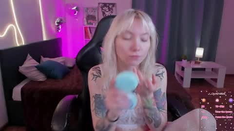 tattoo_artbaby online show from May 20, 2026, 1:12 am