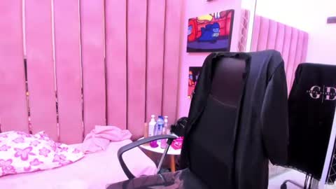taylorbigass online show from July 20, 2026, 2:59 am