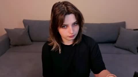 tender_meow online show from July 13, 2026, 5:16 pm