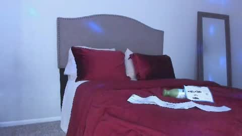 tenderg7 online show from July 25, 2026, 6:49 pm