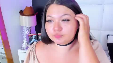 Snapshot of tessa_sinclaire chatting on June 15, 2026, 7:49 pm TERESA online show from June 15, 2026, 7:49 pm