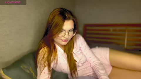 Tessa online show from May 3, 2026, 6:25 pm
