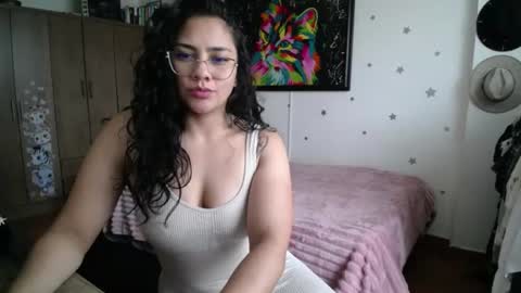 Snapshot of thaliacooper chatting on July 9, 2026, 5:39 pm online show from July 9, 2026, 5:39 pm