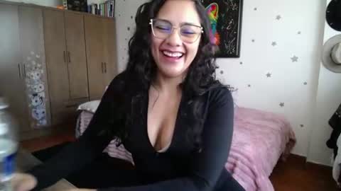 Snapshot of thaliacooper chatting on July 24, 2026, 5:55 pm online show from July 24, 2026, 5:55 pm