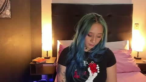Thamy online show from July 14, 2026, 9:42 pm