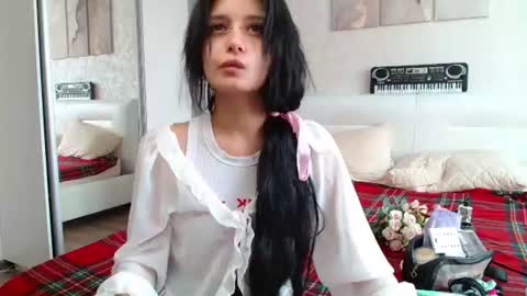 the_slutty_fox online show from June 25, 2026, 7:57 am