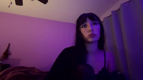 thelunavalentina online show from July 21, 2026, 3:09 am