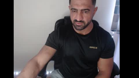 TheMuscleFactory online show from November 1, 2025, 4:09 pm
