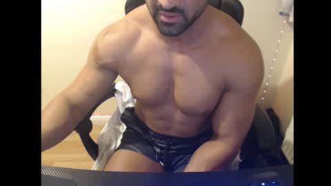 TheMuscleFactory online show from November 6, 2025, 6:53 pm
