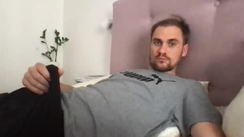 theonetojerkwith online show from September 27, 2025, 7:35 am