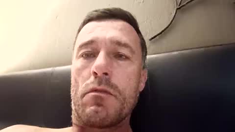 therock19811 online show from February 8, 2026, 5:22 am