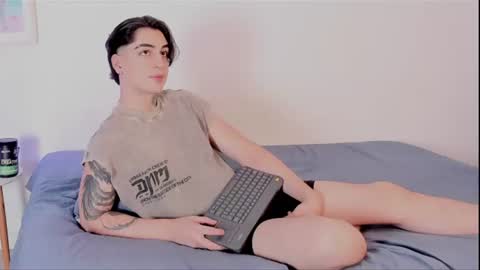 Thiago Winteer online show from July 21, 2026, 5:43 am