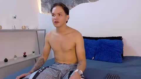 thiagobrooks_ online show from July 11, 2026, 11:35 am