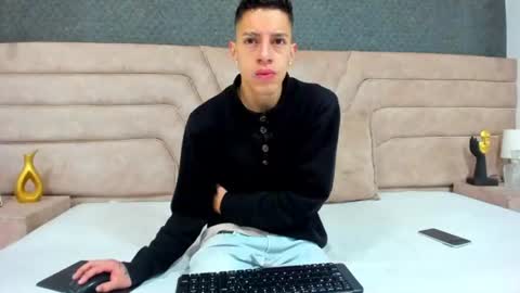 Thiago   online show from July 24, 2026, 2:09 am