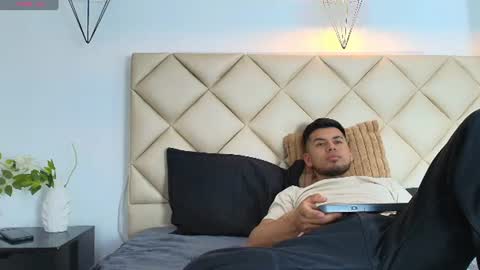 Thiago Vegga online show from July 19, 2026, 7:34 am