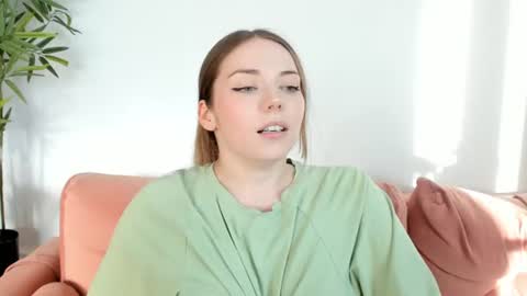 Amelia  shows on mondays fridays and sundays  if anything changes im giving updates on my fansly  online show from July 31, 2026, 3:55 pm
