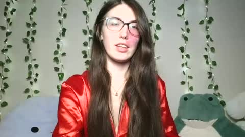 Snapshot of thistlefernsby chatting on June 29, 2026, 3:13 am thistlefernsby online show from June 29, 2026, 3:13 am
