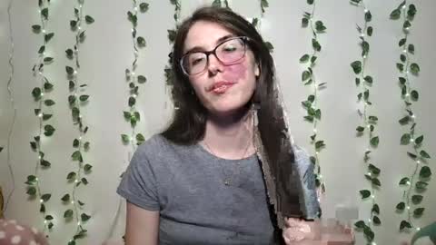 Snapshot of thistlefernsby chatting on July 21, 2026, 2:14 am thistlefernsby online show from July 21, 2026, 2:14 am