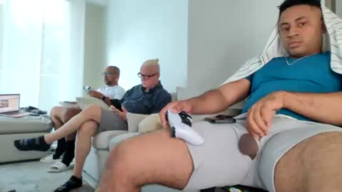 Snapshot of thonybrian chatting on July 21, 2026, 4:31 pm thonybrian online show from July 21, 2026, 4:31 pm