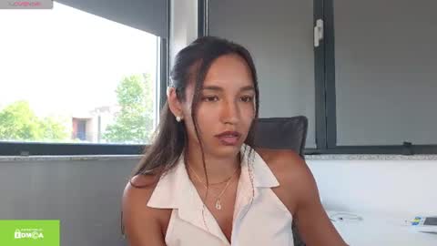 tia_j online show from July 11, 2026, 3:04 pm