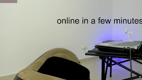 Snapshot of tiago_hannah chatting on July 25, 2026, 8:23 am carolina online show from July 25, 2026, 8:23 am